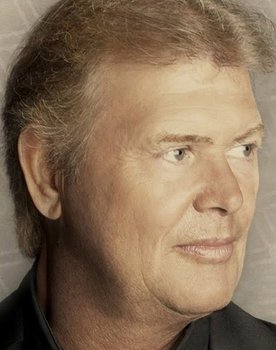John Farnham as Self (Vocals)