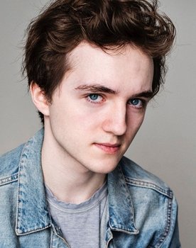 Spike White as Noah Anderson