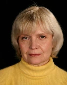 Lubov Korneva as Люся