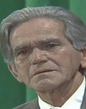 Ndrek Prela as Gjyshi i Dritanit