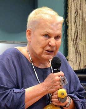 Elżbieta Dzikowska as Self