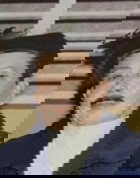 Thành Trí as Năm Miên