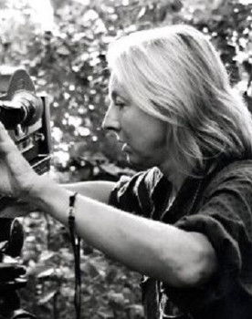 Nina Hedenius as Narrator (voice)