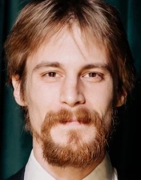 Ivan Yankovsky as Родион Раскольников