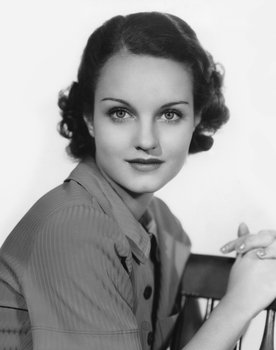 Rochelle Hudson as Helen Spalding