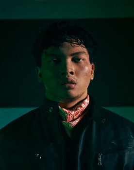Muh. Sulthan Fauzanul Akbar as J