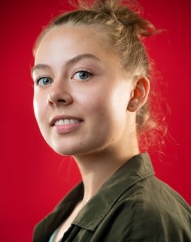 Victoria Sloan-Kirton as Moonee