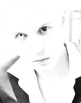 Kim Eriksson as The Stranger / Tissemand Diller