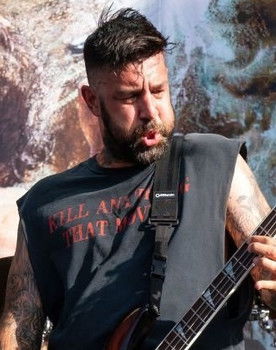 Chris Beattie as Bass