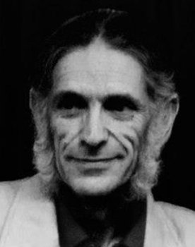 Francisco Aguirre as Segundo