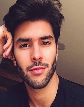 Marcello Alvarez as 