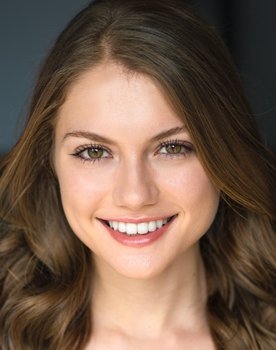 Shifra Zuckerman as Lucy Cunningham