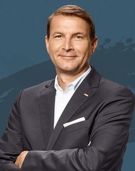 Hans-Jürgen Moog as Jury