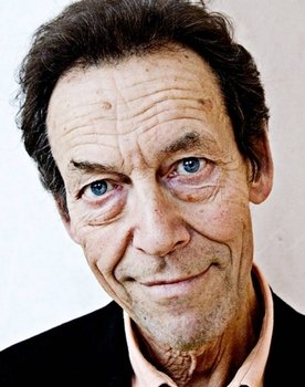 Thomas Winding as Fortæller