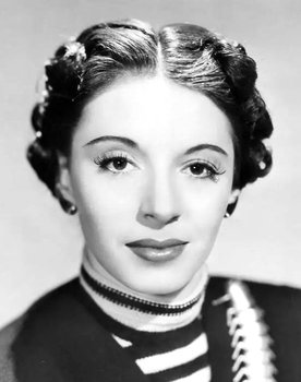 Elaine Barrie