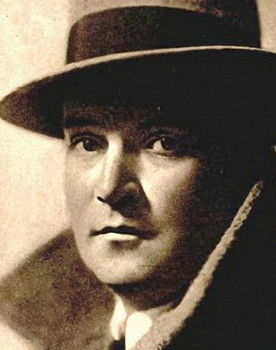 Luigi Bernauer as Refaingesang