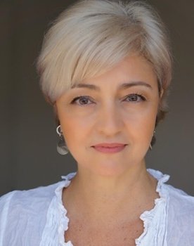 Regina Restelli as Bete Nigri