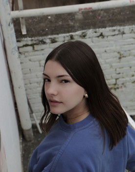 Santina Scarpetta as Interviewer