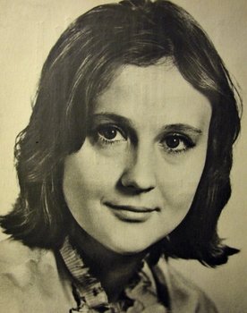 Mikaela Drozdovskaya as Волька
