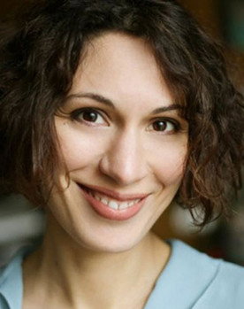 Hyam Zaytoun as Directrice école