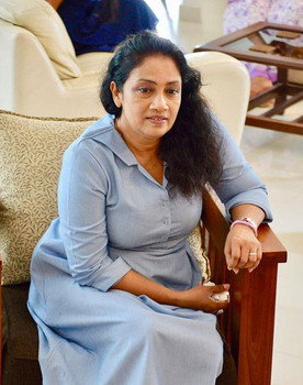 Jayani Senanayake as Sylvia Fernando