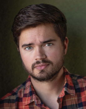 Dalton Scroggins as Eli Carter