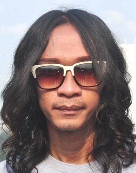 Aming Sugandhi as 