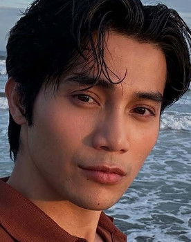 Universe Ramos as Albert Palma