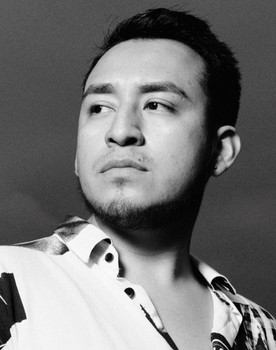 Marco Xicay as Mauricio