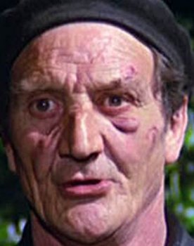 Aristide Caporale as Crazy man