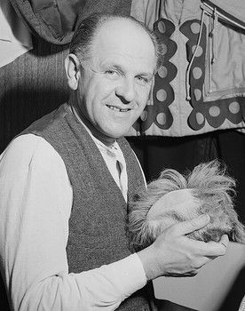 Alfred Rasser as Theophil Läppli