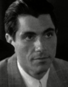 Joseph Bono as Guido