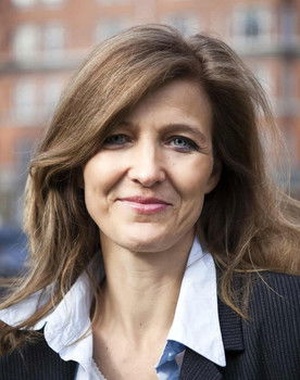 Charlotte Cappi Grunnet as Studenterpræst, Frederiksberg