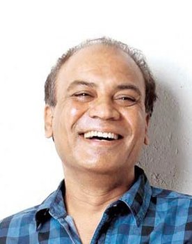 Vipin Sharma as Salim