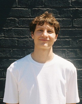 Marcus Devies as Nate