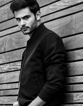 Daniel Gad as 
