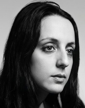 Anamaria Barreto as Professora Helena Vieira