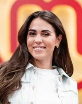 Sarah Puttemans as Self