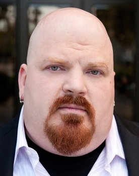 Jason Nott as Cop