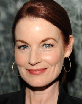 Laura Leighton as Amber Lee