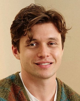 Nick Robinson as Zach