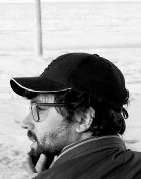 Henrique Sommer as Voz de Haroldo