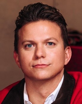 Keith Nielsen as Steve the Receptionist