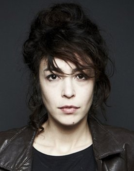 Adrienne Pauly as Lila