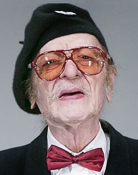 Kayhan Yıldızoğlu as 
