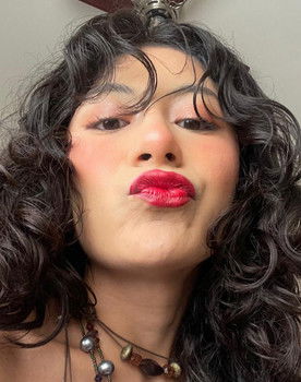 Tania Cervantes as Angélica