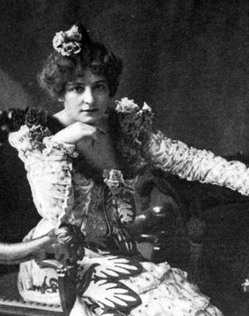 Lillian Lawrence as Townswoman (uncredited)