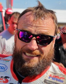 Bruce Anstey as Rennfahrer, himself