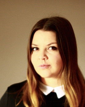 Ingrid Dahle as Esther