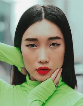 Lip J
